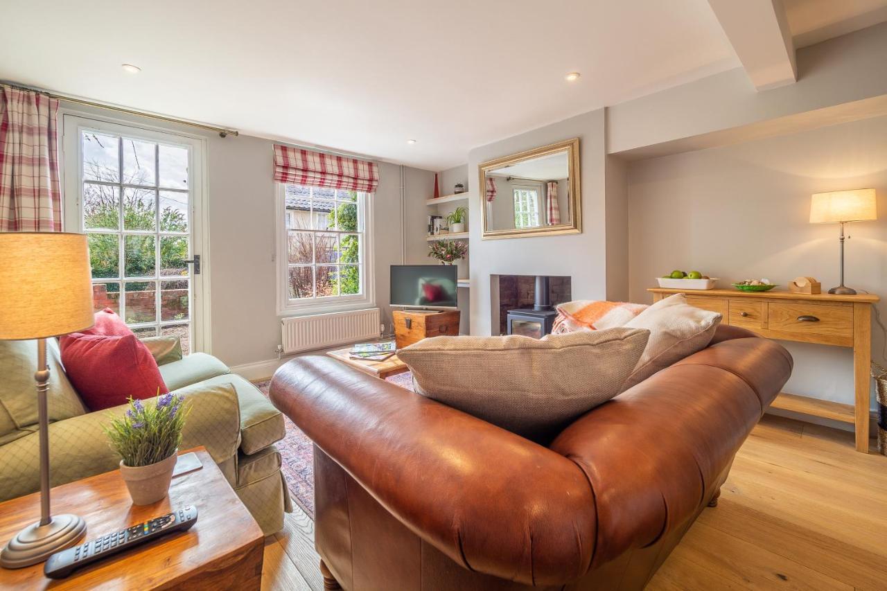 Adorable Cottage With A Log Burner In Heavenly Village - Constable Lodge Nayland Exterior photo